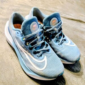 Nike Men's Zoom Fly Blue Athletic Shoes